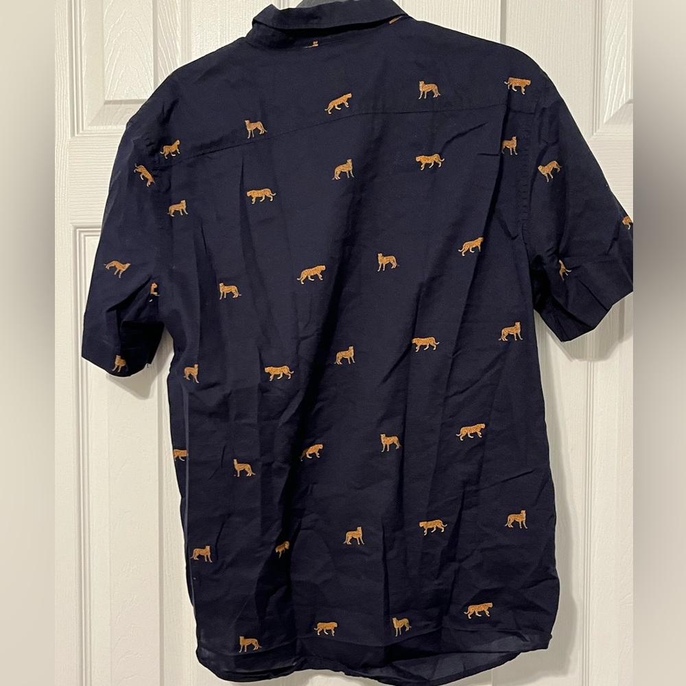H&M Cheetah Button Down - Picture 2 of 5